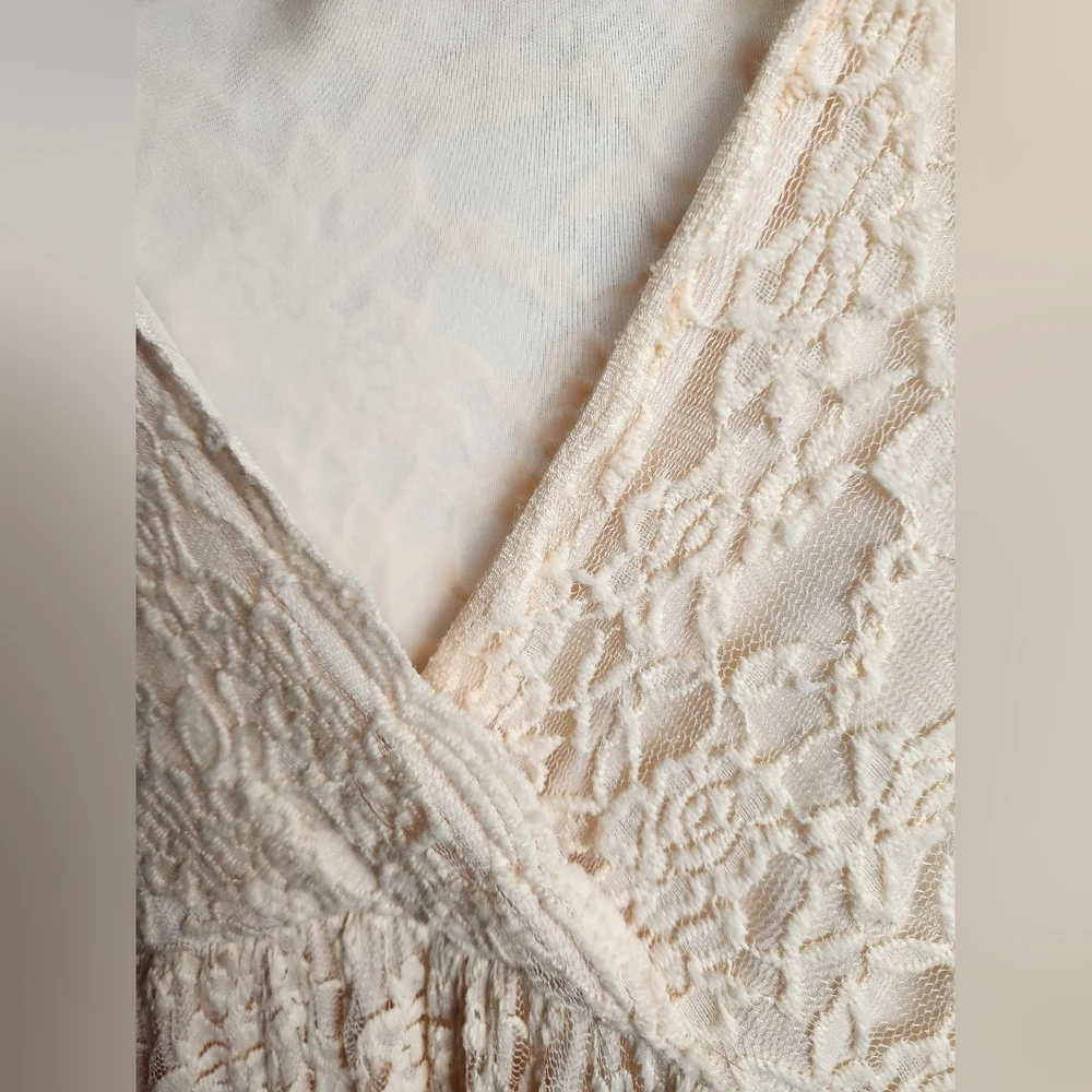 SOLD Pink Blush Creme / Off-White Dress - Picture 6 of 10